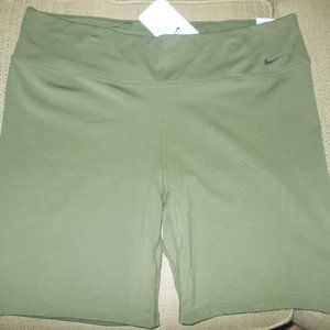 Nike Athletic Shorts Cycle Shorts Tight Fit 7 inch inseam XXL